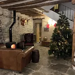 Casa Lascorz Bed and Breakfast