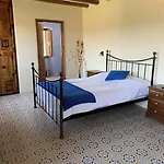 Casa Lascorz Bed and Breakfast
