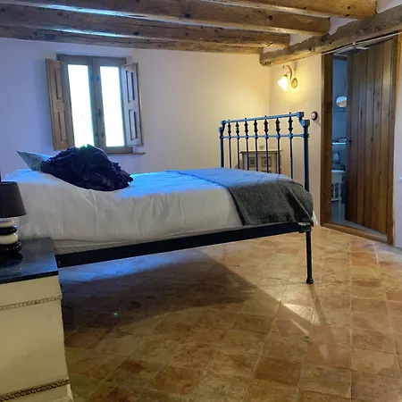 Bed & Breakfast Casa Lascorz 3*