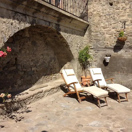 Frühstückspension Casa Lascorz 3*