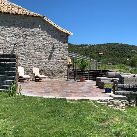 Casa Lascorz Bed & Breakfast